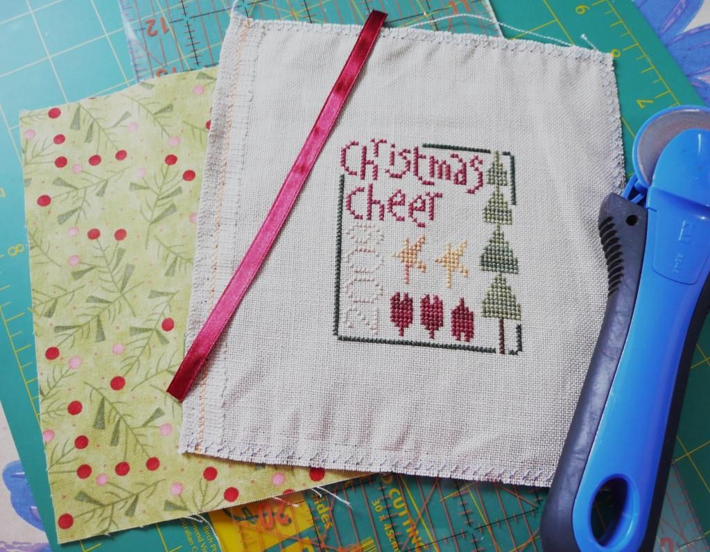 Focus on Finishing Basic Pillow Christmas Ornament Tutorial